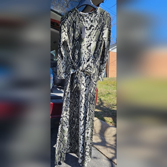 Willow Maxi: Olive Snakeskin - Small - Picture 3 of 7